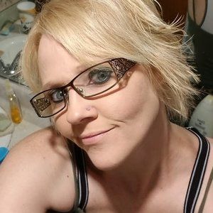 Meet your Posher, Traci